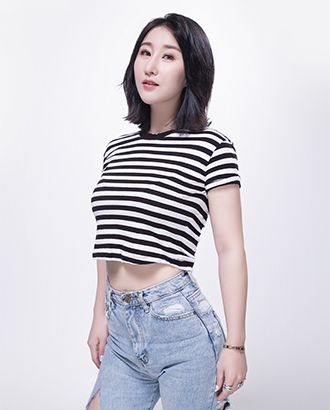 艹逼视频www舞蹈表演部部主任
